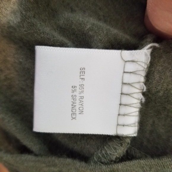 June and Delaney shirt, sz L - Picture 4 of 6